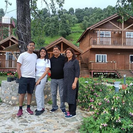 Vanprastha Resorts Dwarahat Exteriör bild