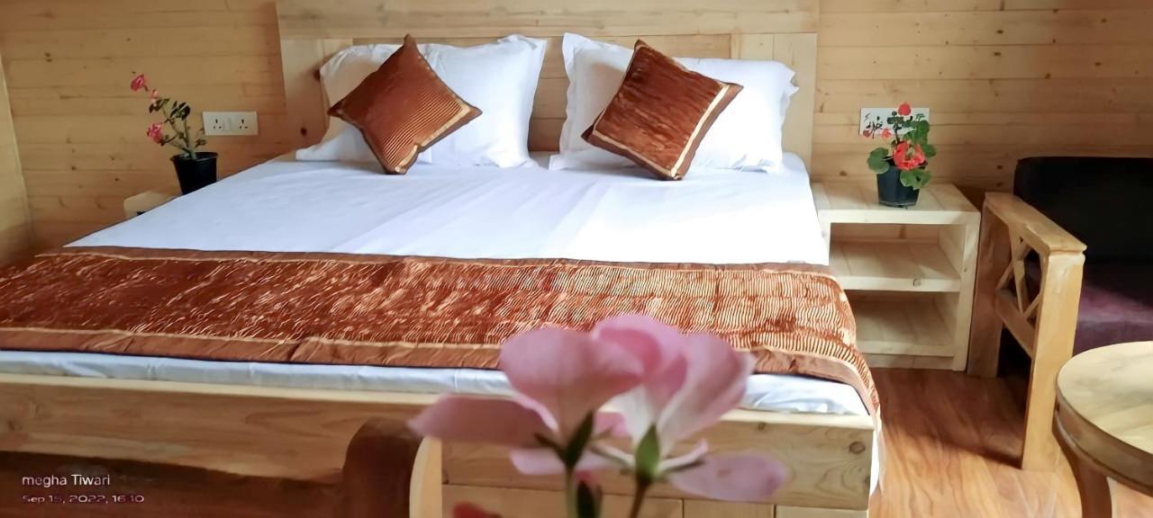 Vanprastha Resorts Dwarahat Exteriör bild