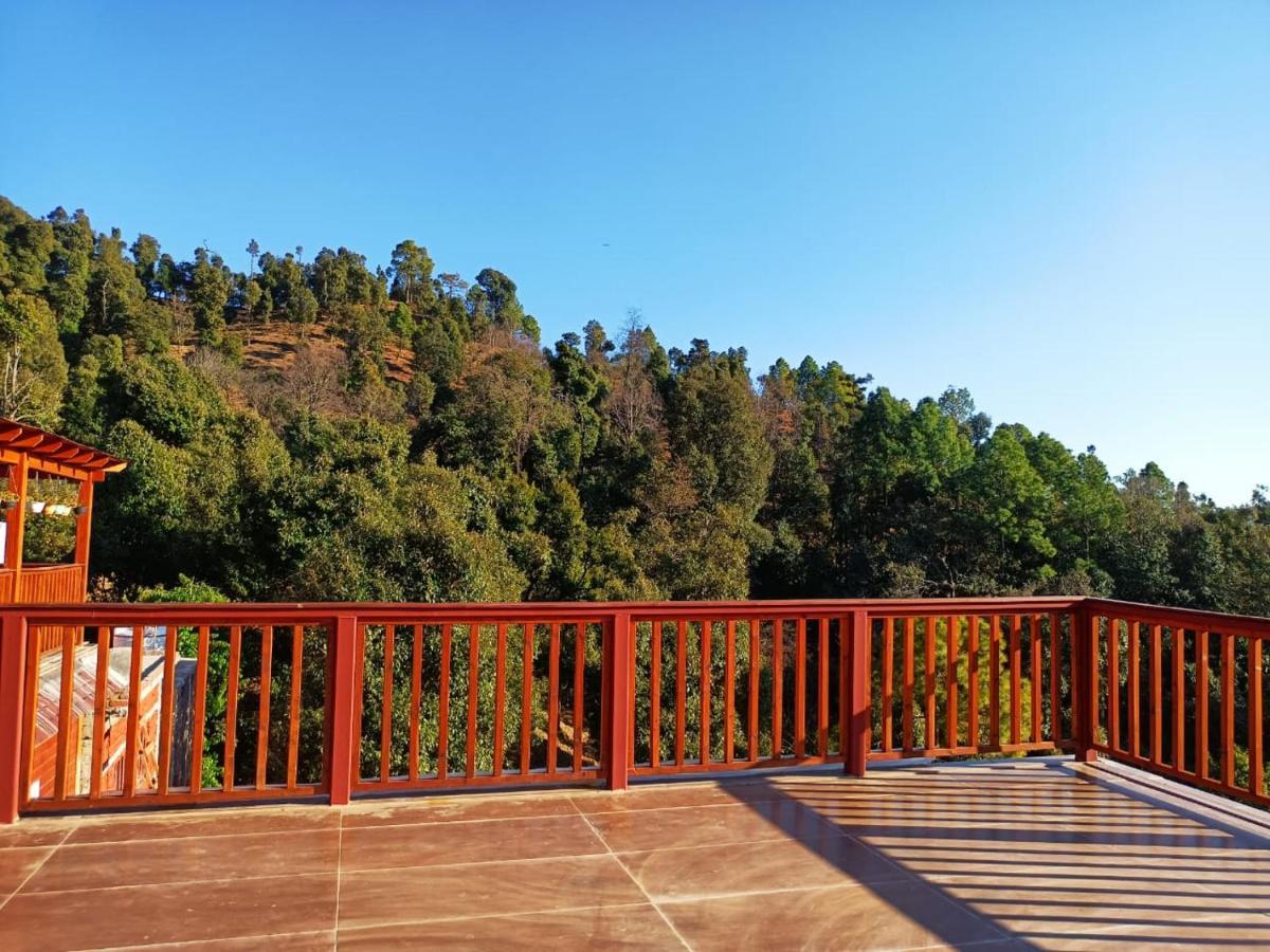 Vanprastha Resorts Dwarahat Exteriör bild