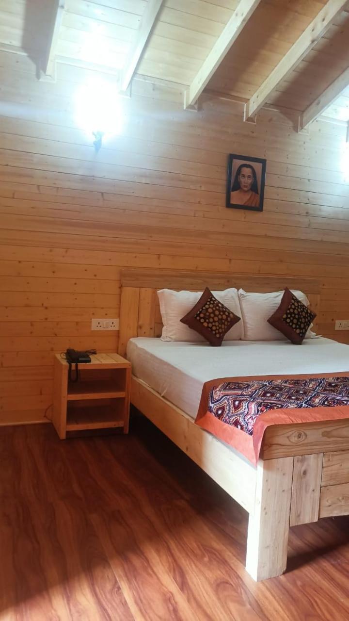 Vanprastha Resorts Dwarahat Exteriör bild
