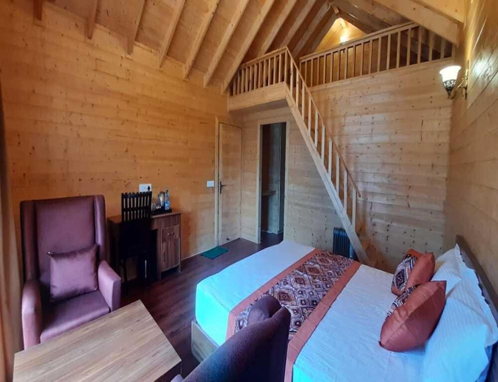 Vanprastha Resorts Dwarahat Exteriör bild